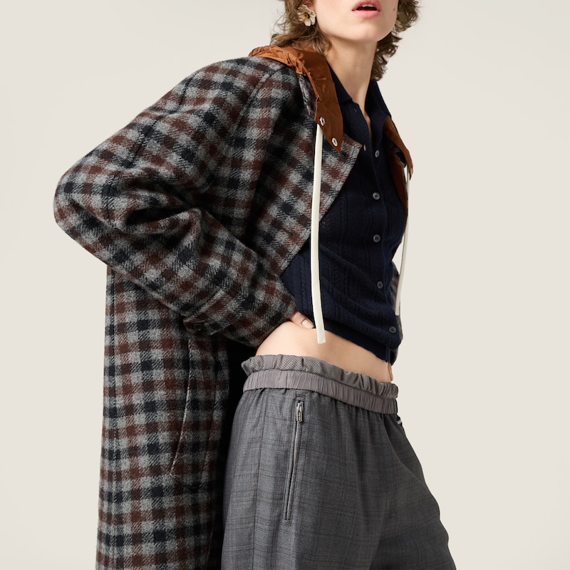 Buttoned cashmere cardigan