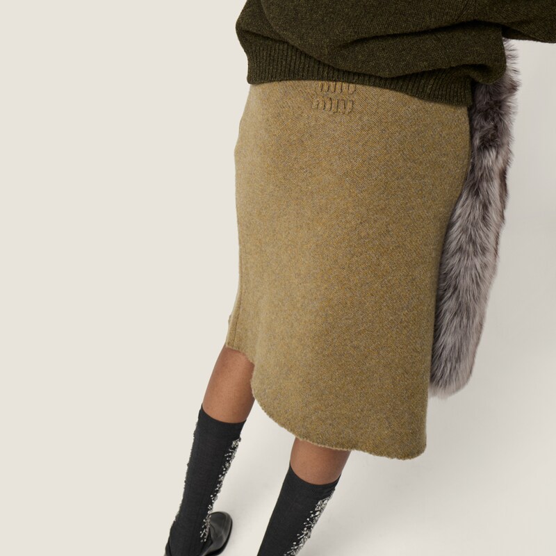 Jupe en tricot de laine