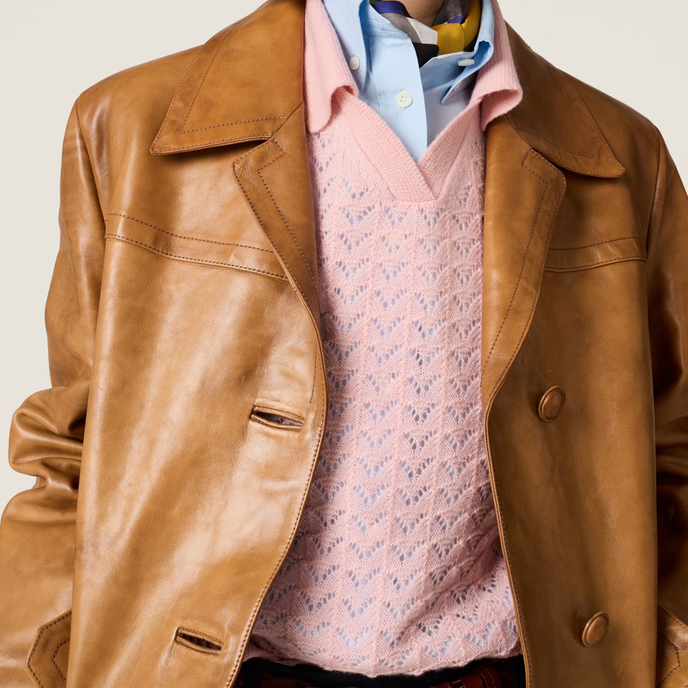 Cashmere V-neck sweater - thumbnail 4