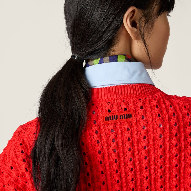 Technical yarn V-neck sweater