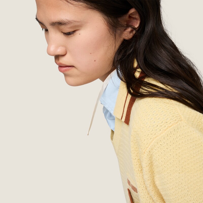 Cashmere V-neck sweater