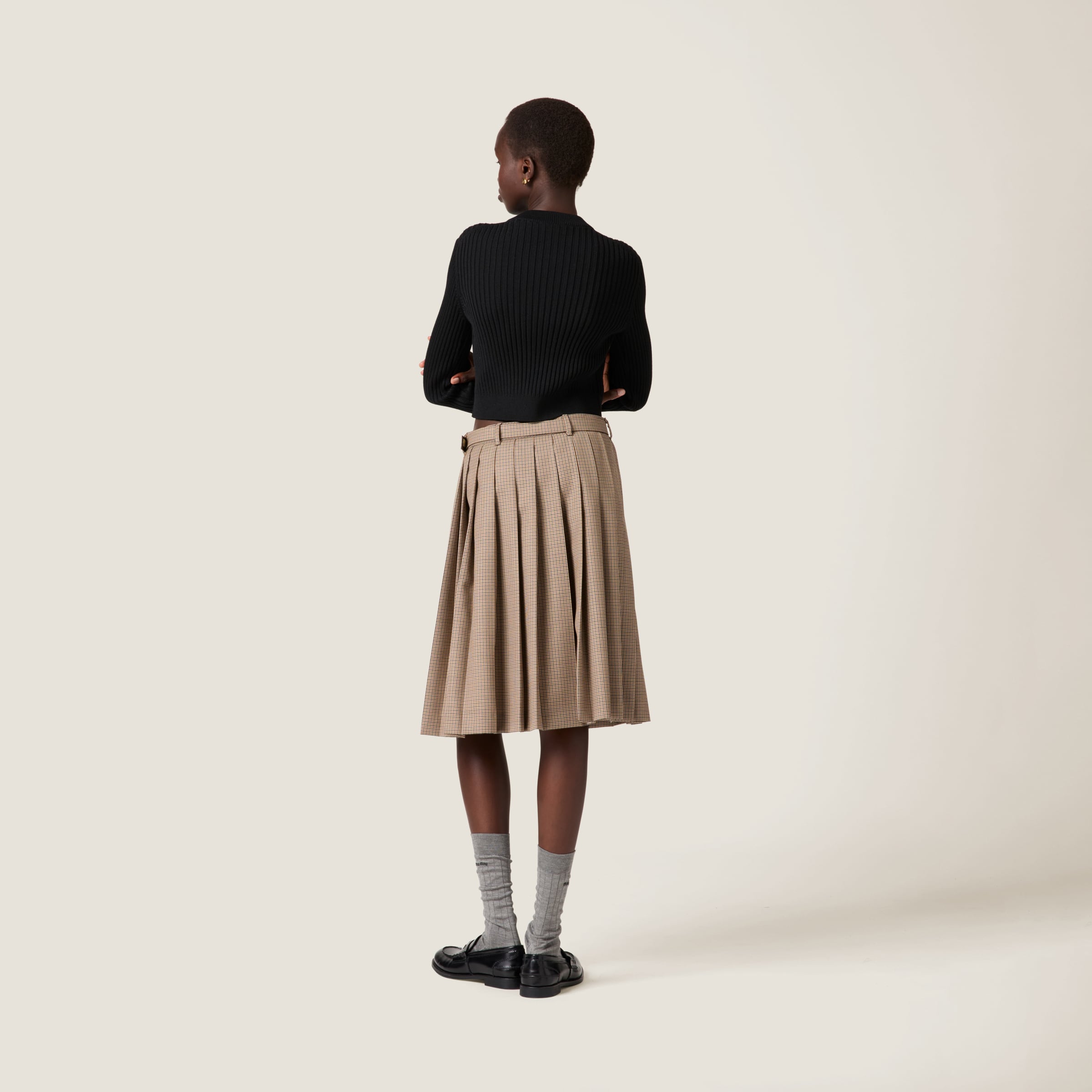 Miu Miu Cropped Wool Sweater In Black