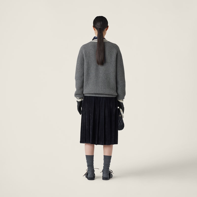 Wool and cashmere V-neck sweater