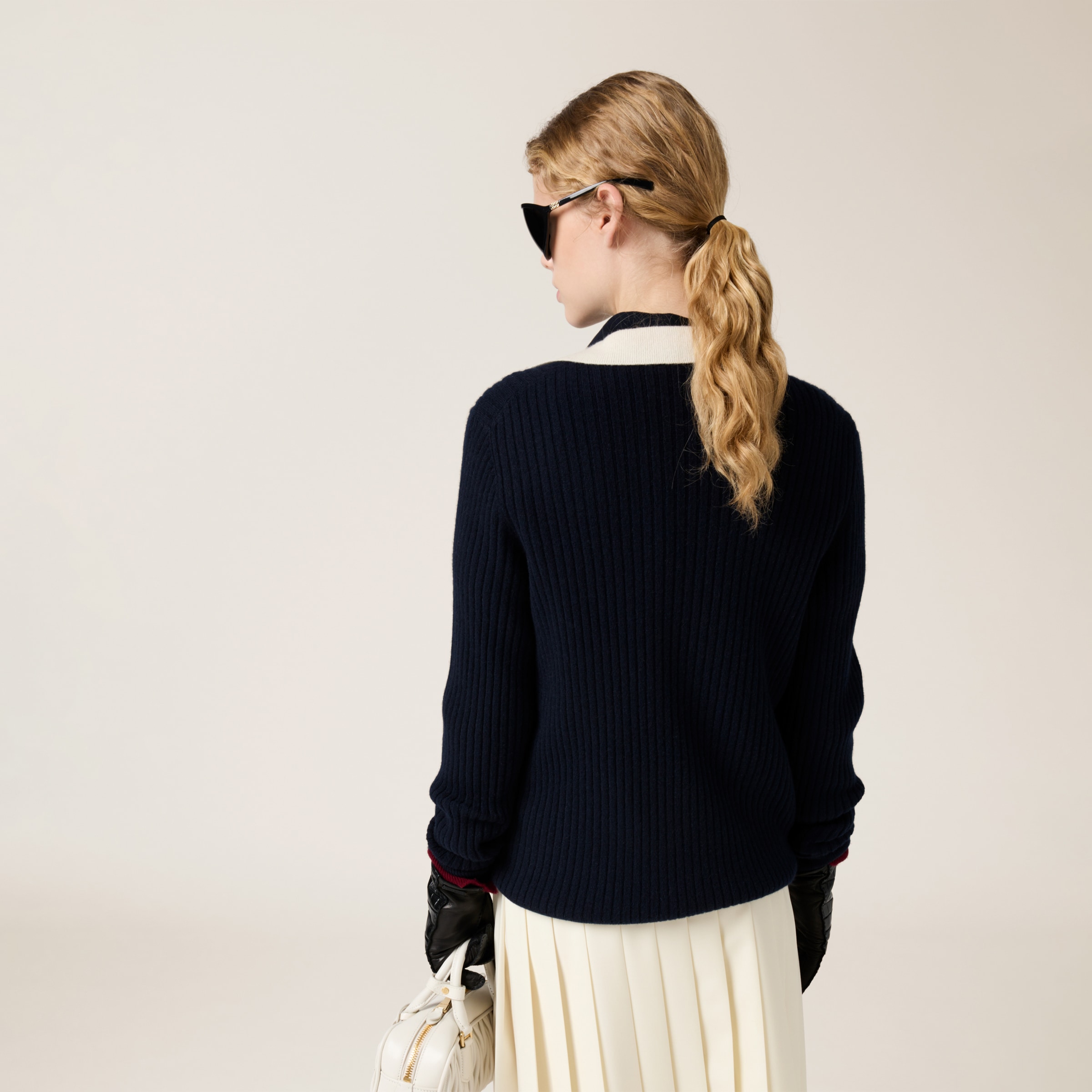 Blue/red V-neck Cashmere Sweater | Miu Miu Blue/red V-neck Cashmere Sweater | Miu Miu