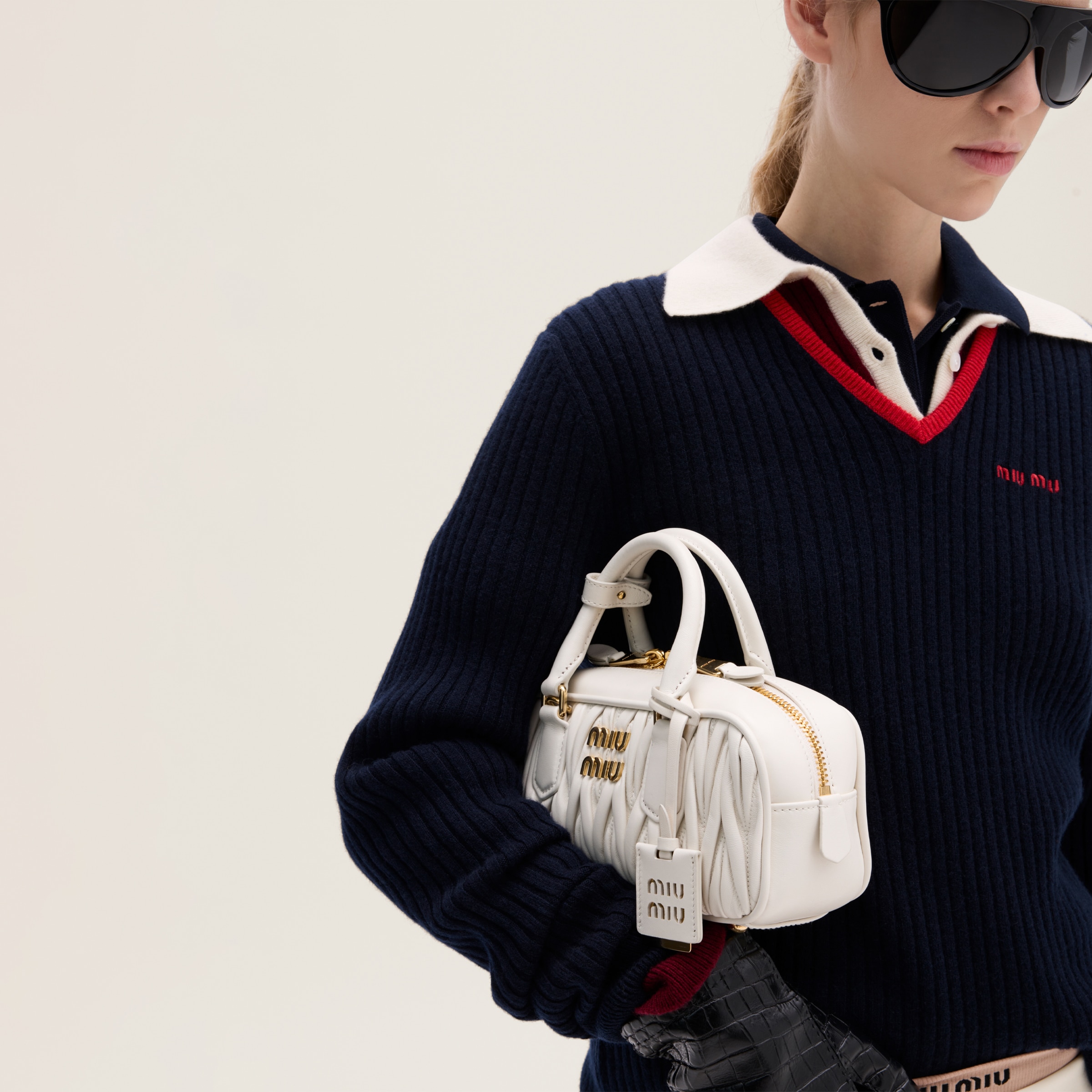 Miu Miu V-neck Cashmere Sweater In Blue/red