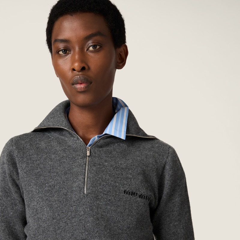 เสื้อสเวตเตอร์ผ้าแคชเมียร์แบบซิปครึ่งตัว