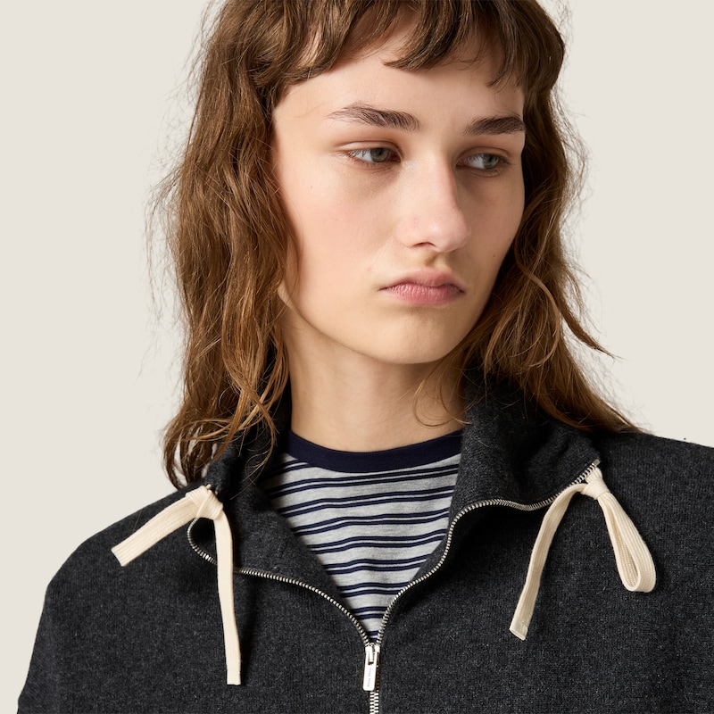 Cashmere sweater