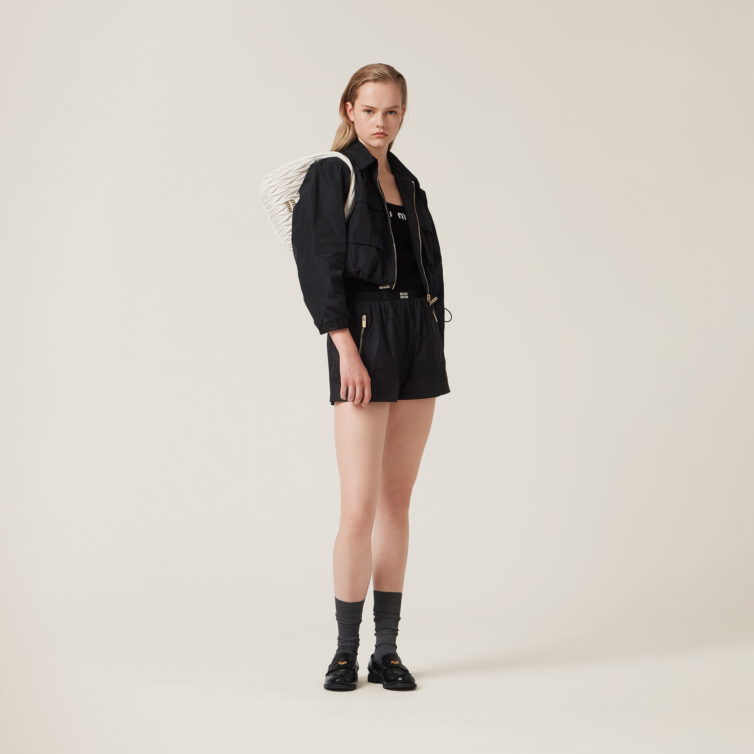MIU MIU◇ロゴ入り ビスコース トップ◇クロップド タンクトップ
