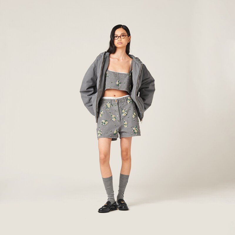 Garment-dyed gabardine Bermudas