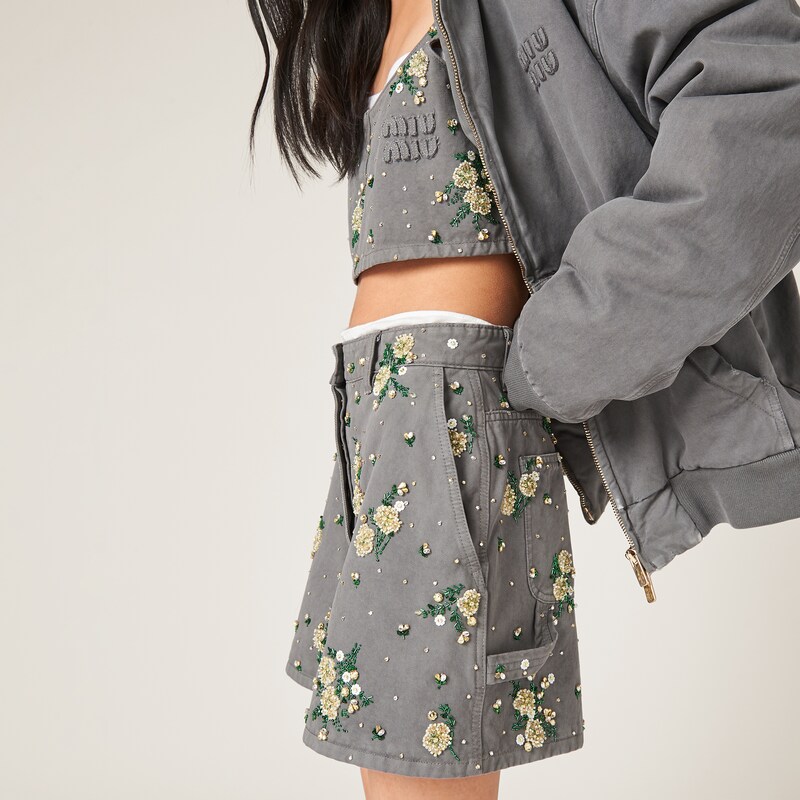 Garment-dyed gabardine Bermudas