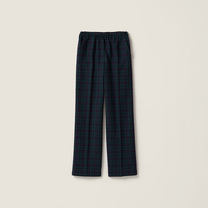 miumiu 2024 新作 ロゴ レイヤード ノースリーブカットソー タグつき miumiu 2024 新作 ロゴ レイヤード ノースリーブカットソー タグ