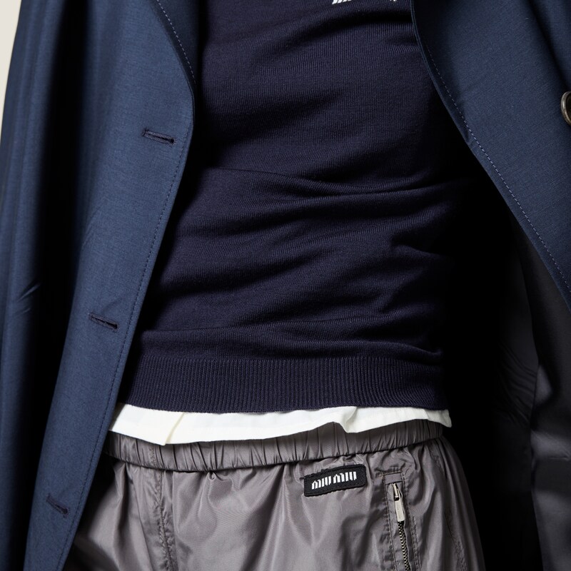 丝质科技面料卫裤