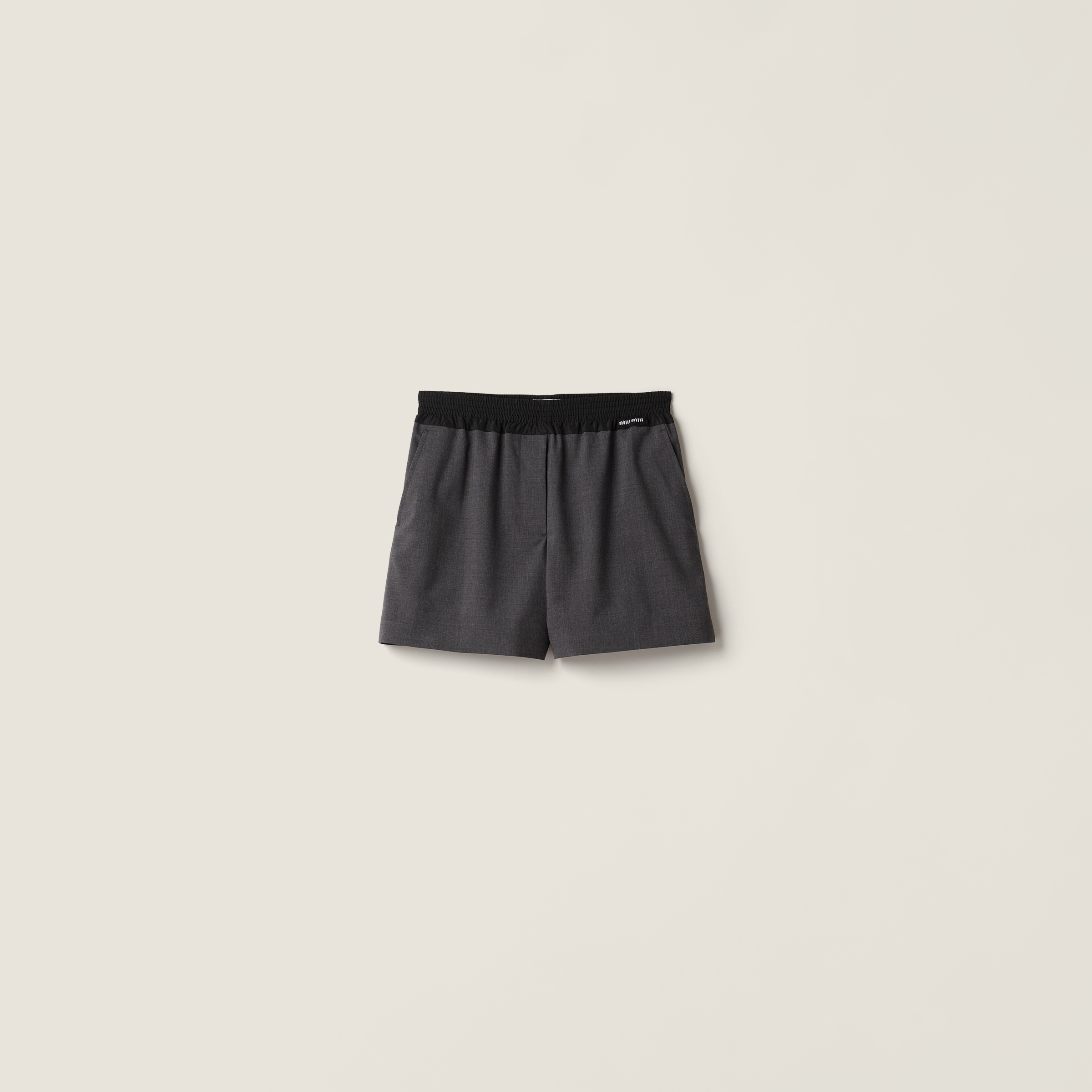 【完売必至】Miu Miu ペーパーバッグ ウール チェック ショーツ 18118813_38464724_1000.jpg