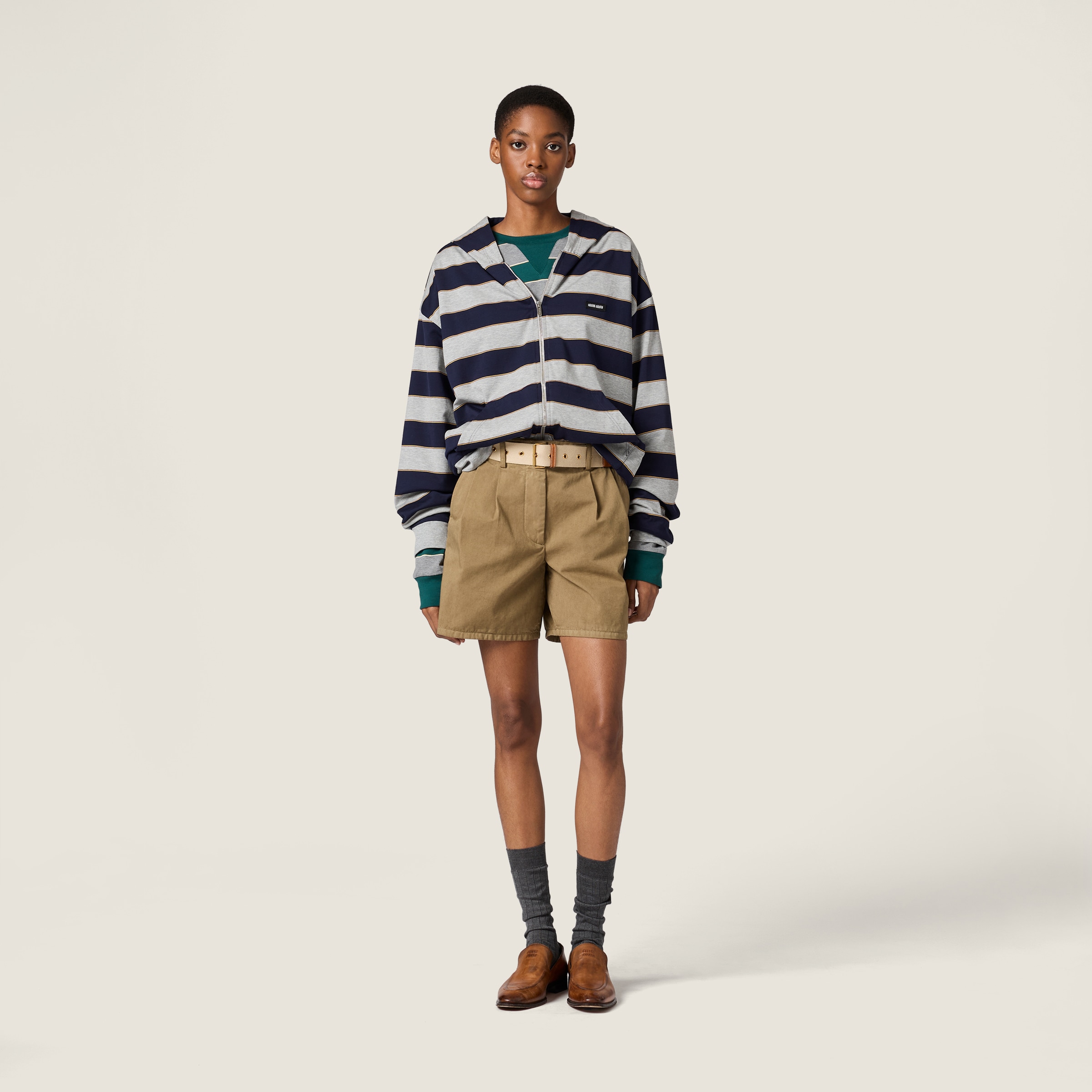 レディース】デザイナーズパンツ＆ショートパンツ｜MIU MIU公式サイト