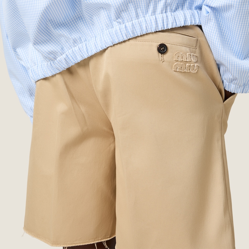 Chino Bermudas