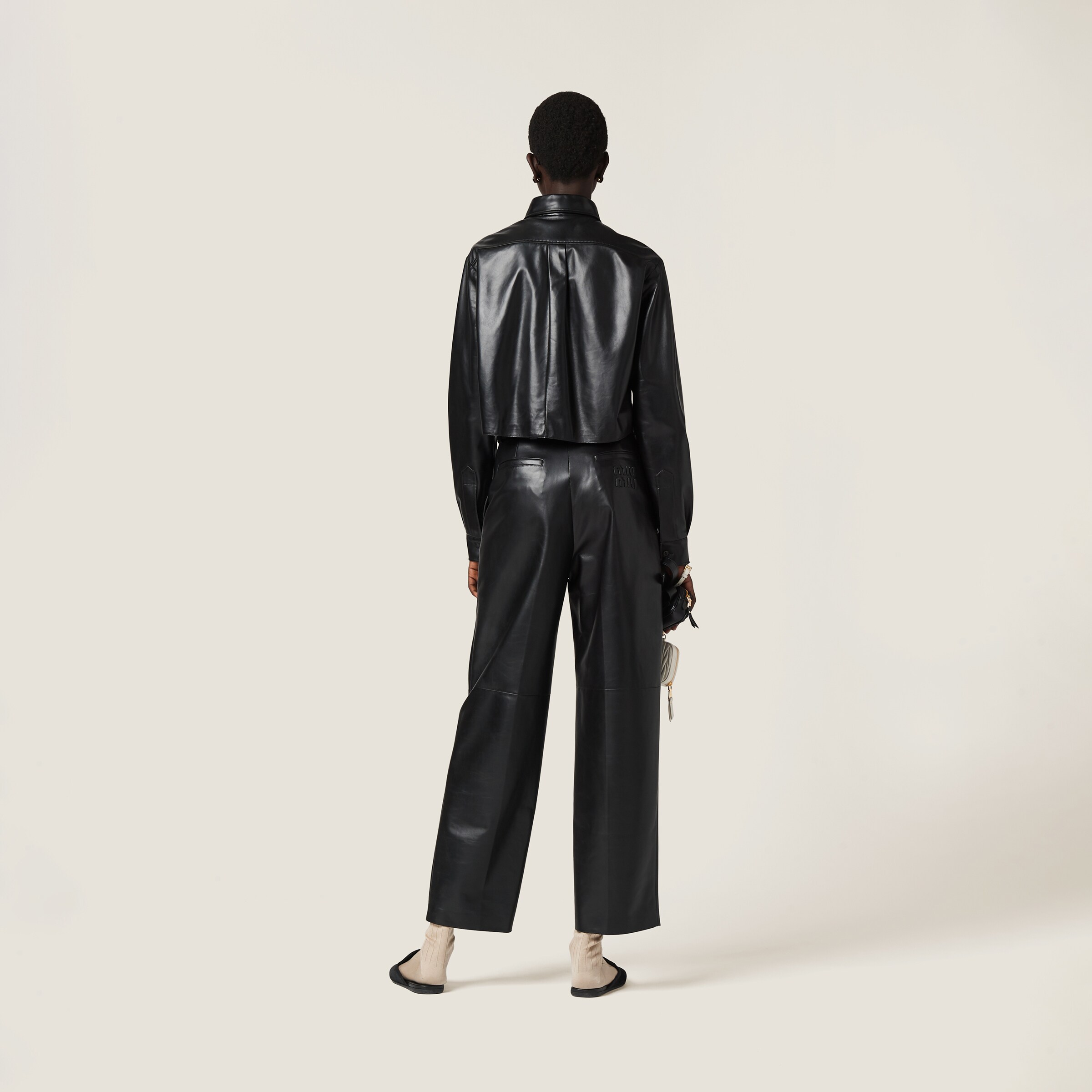 ミュウ　黒レザーシャツ Black Nappa Leather Shirt | Miu Miu
