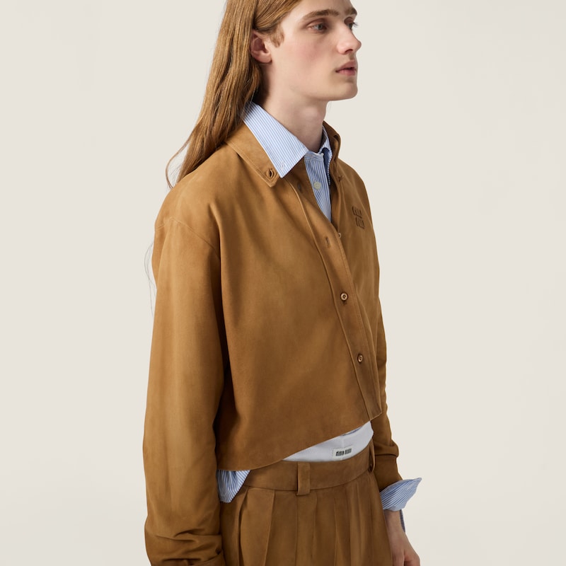 Chemise en suède ciré