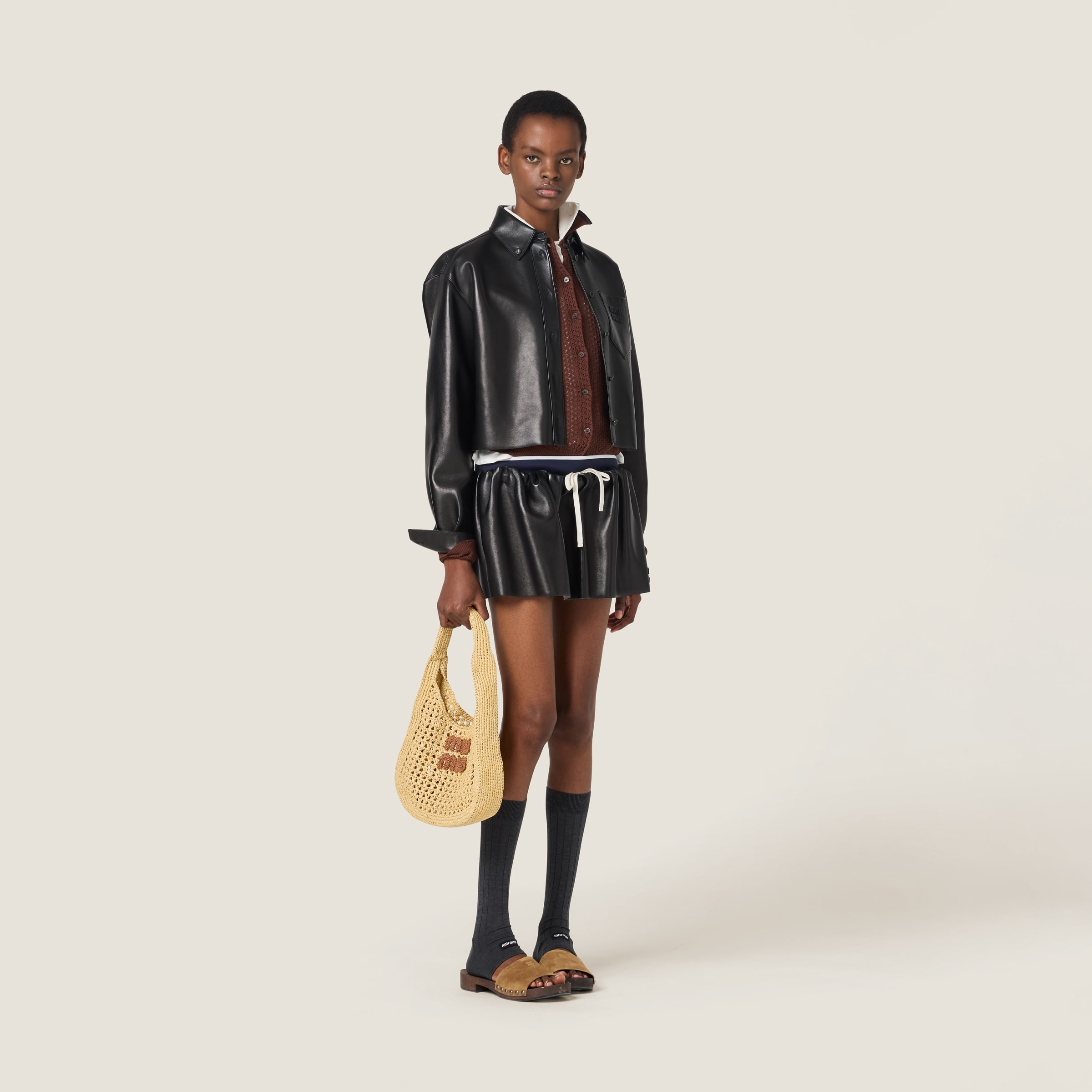 Miu Miu レディース レザーミニスカート の ブラック | LN-CC®