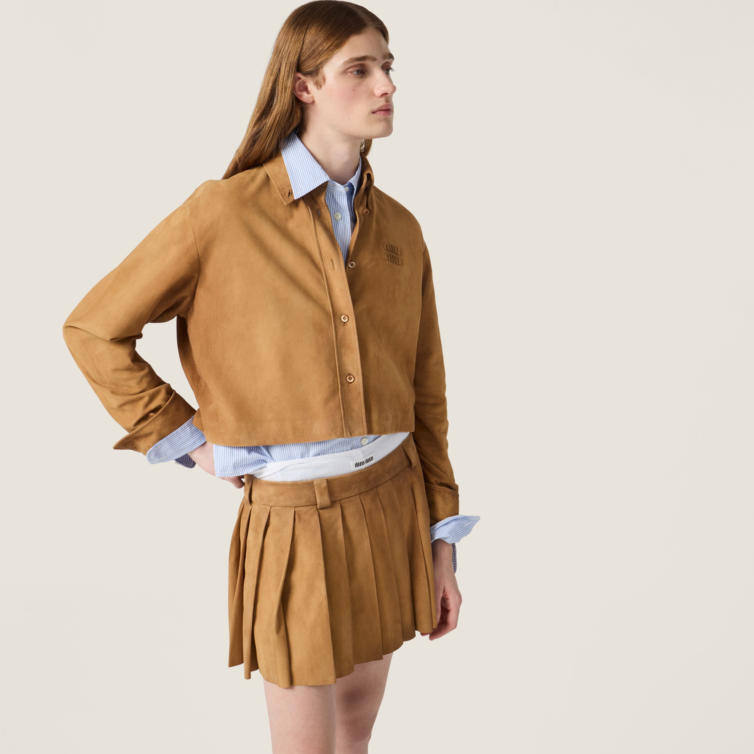 Pleated waxed suede mini-skirt - thumbnail 6