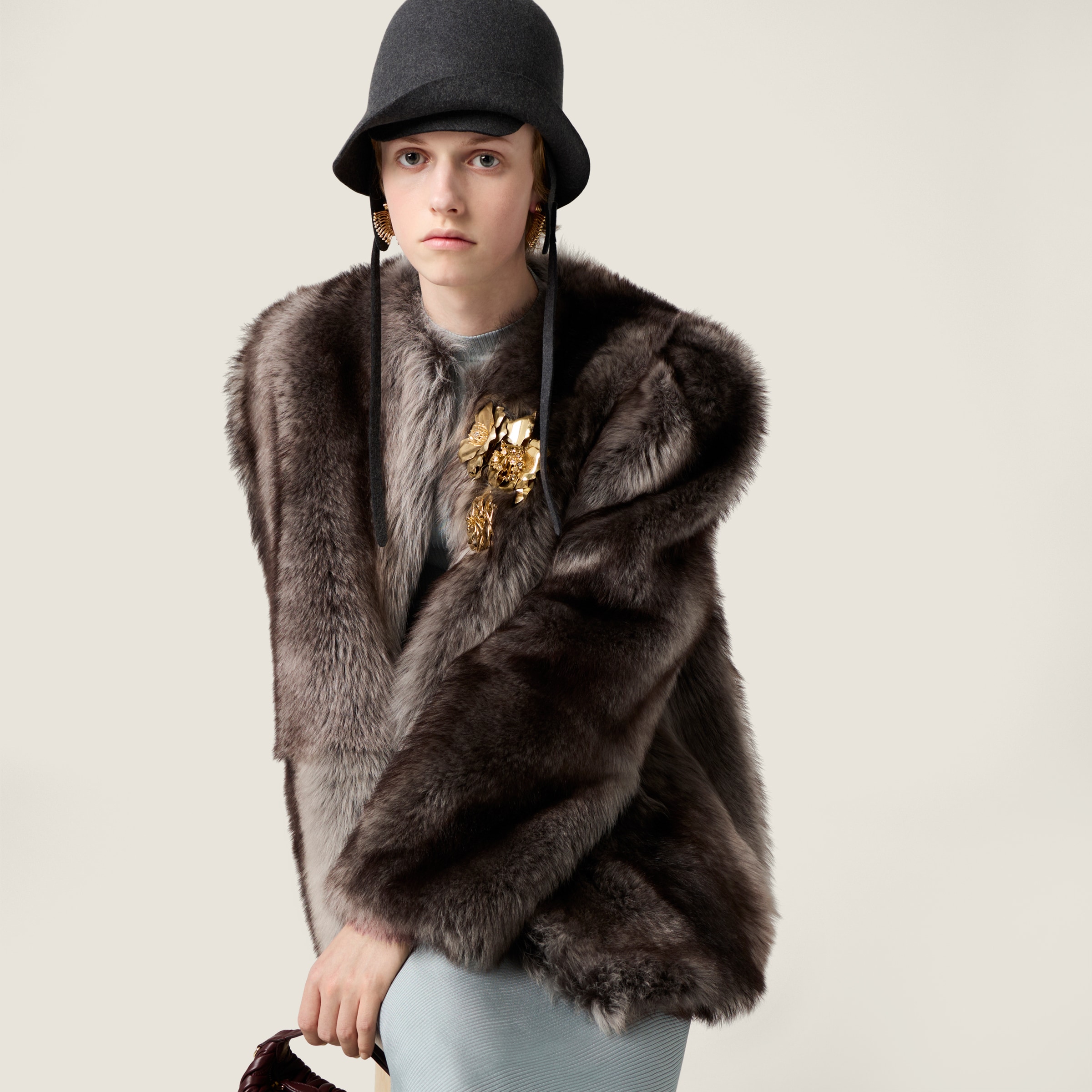 ミュウミュウ　ファーティペット　ボレロ　ゴート　やぎ毛皮　カーリーヘア　黒　XL 楽天市場】ふかふか肉厚フォックスファー襟×ふわふわ柔らかな