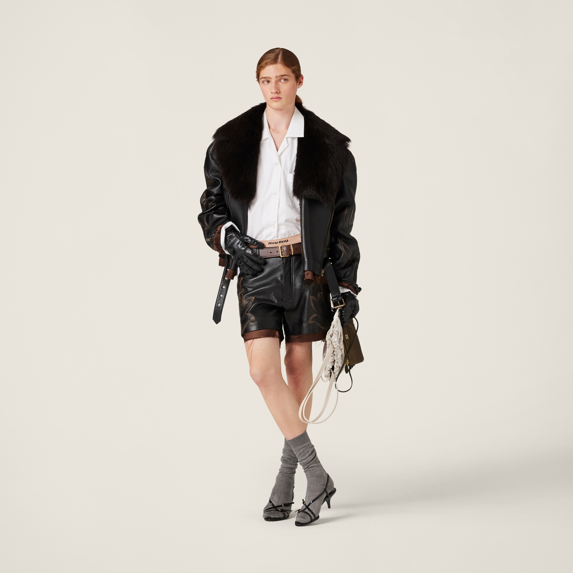 ブラック レザー ショートパンツ | Miu Miu