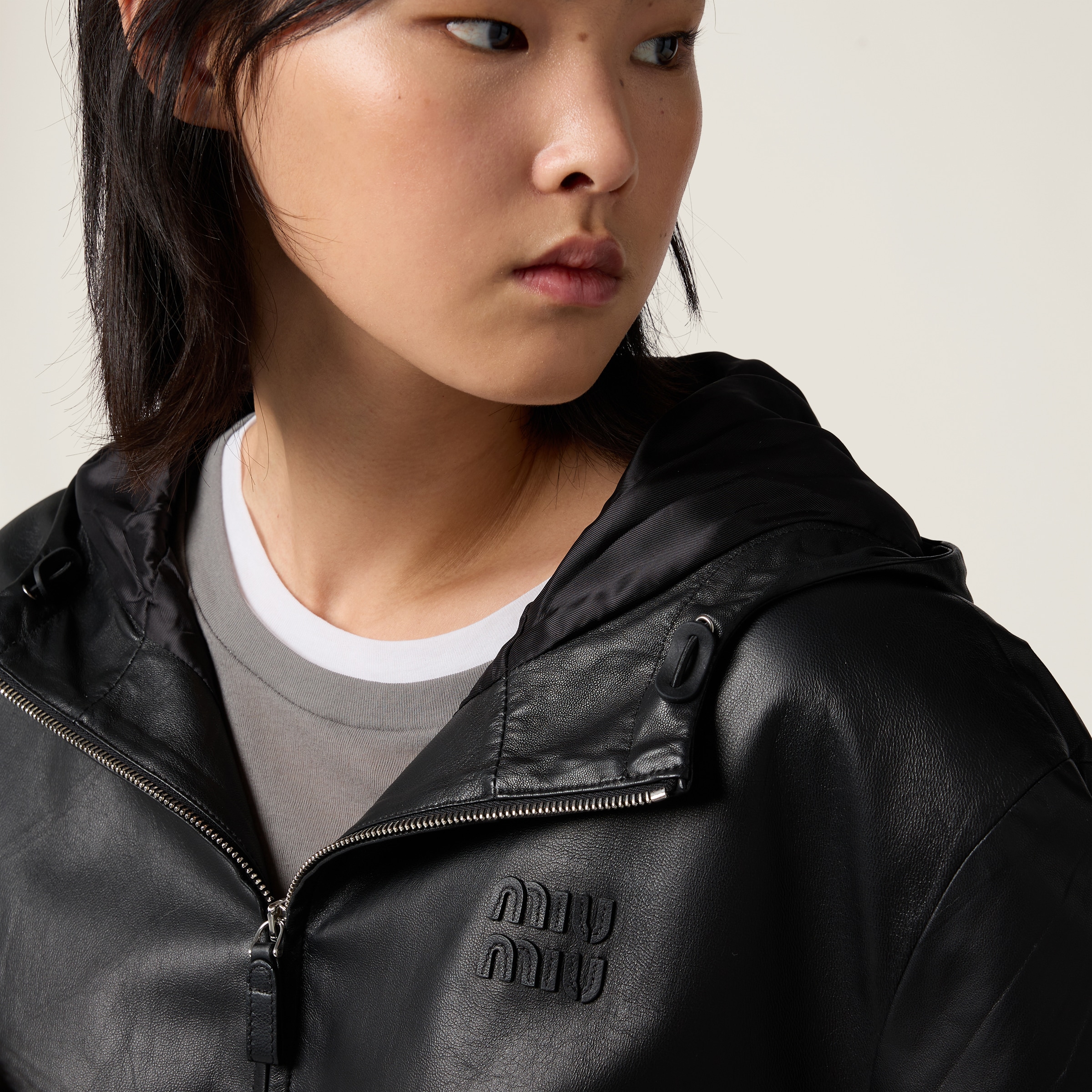 ブラック ナッパレザー フーディージャケット | Miu Miu