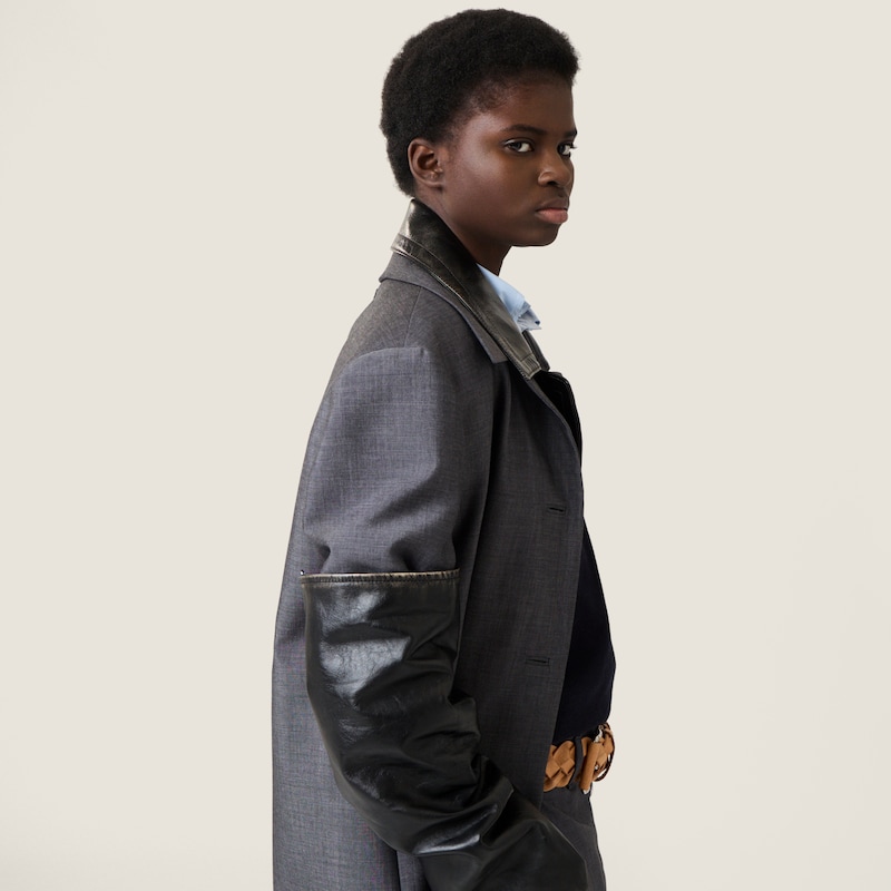 Manteau droit en mohair de chevreau et cuir