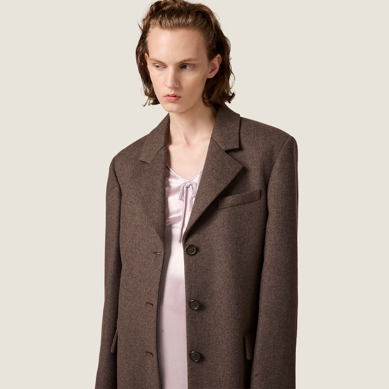 Single-breasted cloth coat