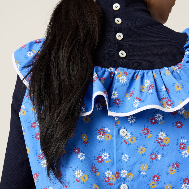 Popeline- und Wollstrick-Oberteil