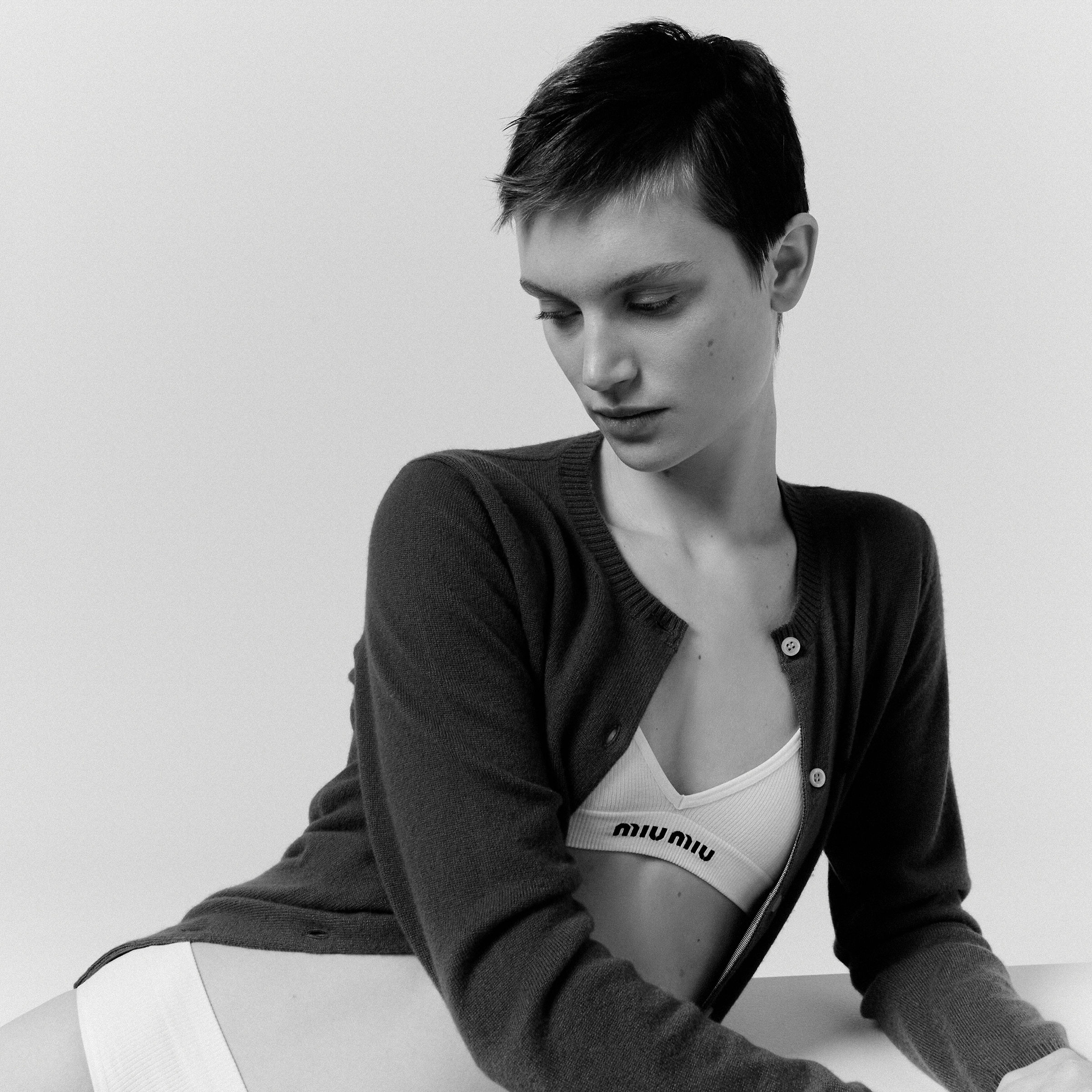 ホワイト シームレス ブラ | Miu Miu