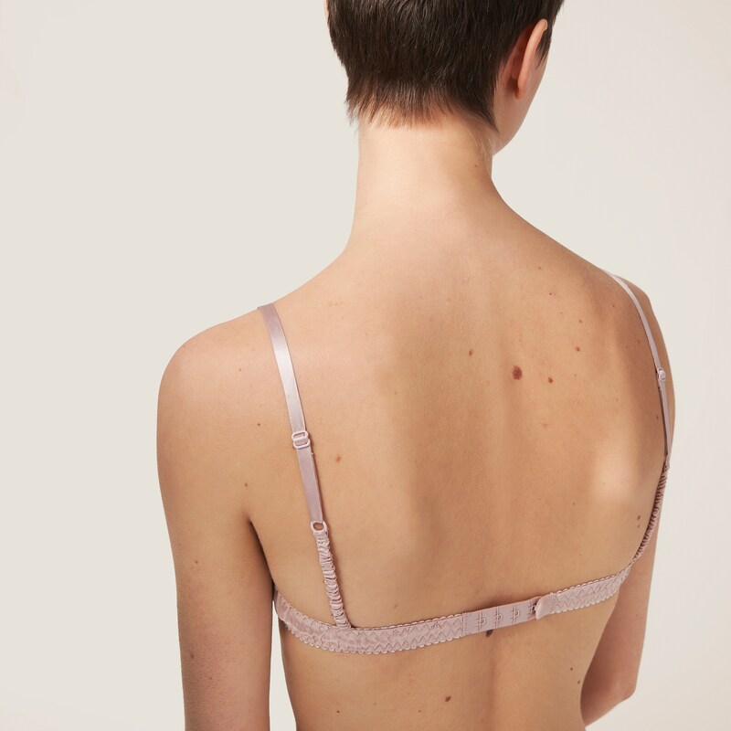 حمالة صدر ساتان