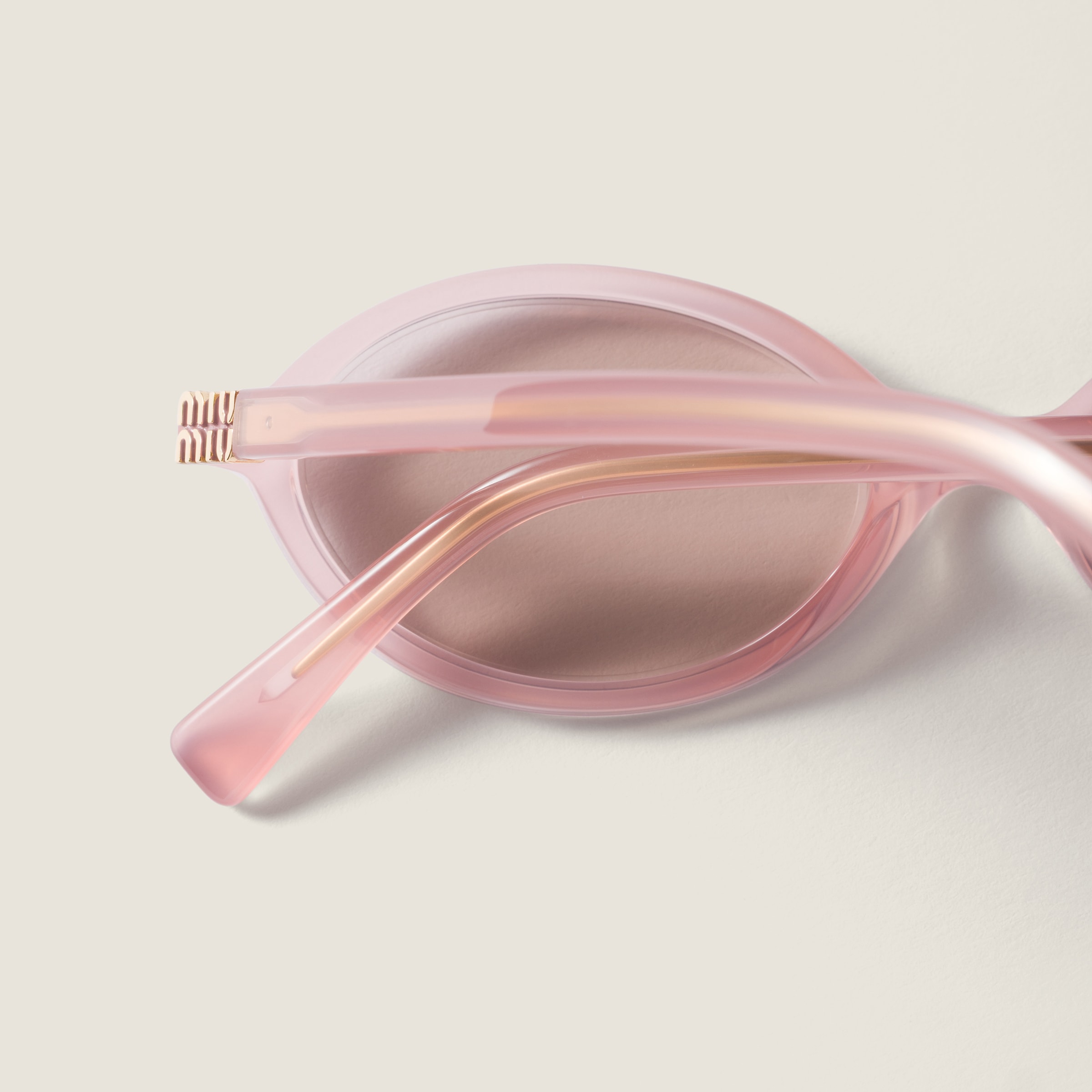 Miu Miu Miu Regard Sunglasses In Pink