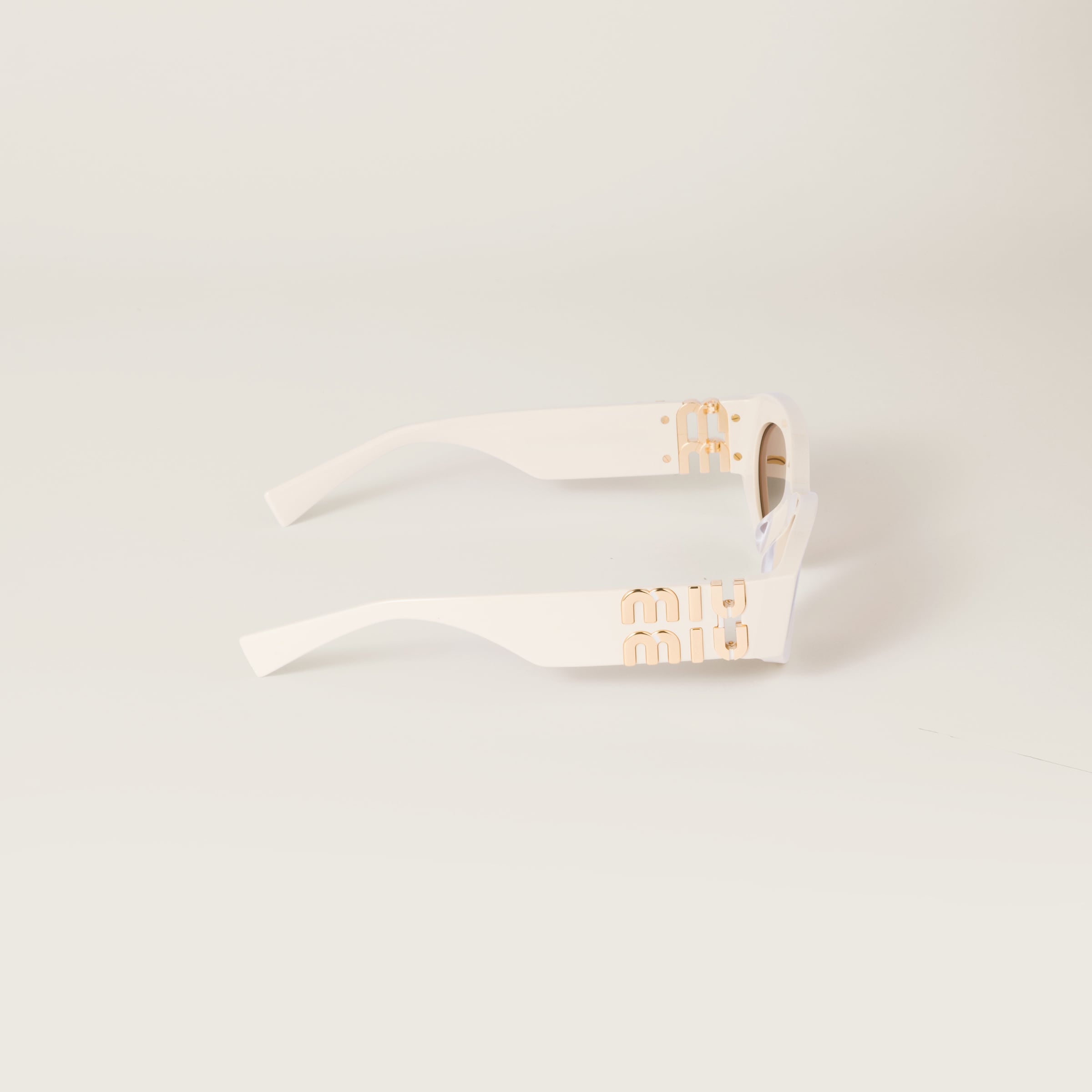 Miu Miu Miu Glimpse Sunglasses In Chocolate Brown Lenses