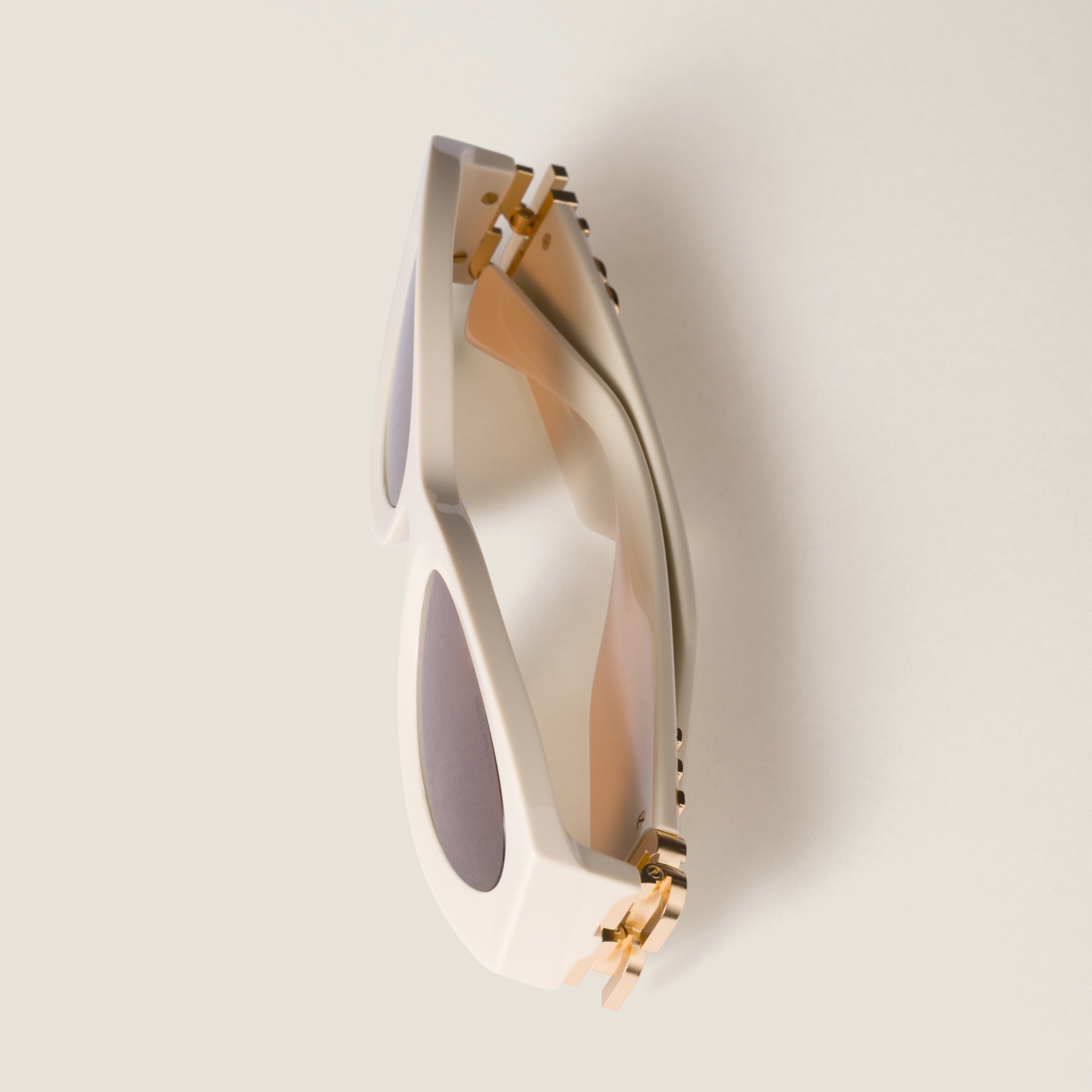 Miu Miu Miu Glimpse Sunglasses In Chocolate Brown Lenses