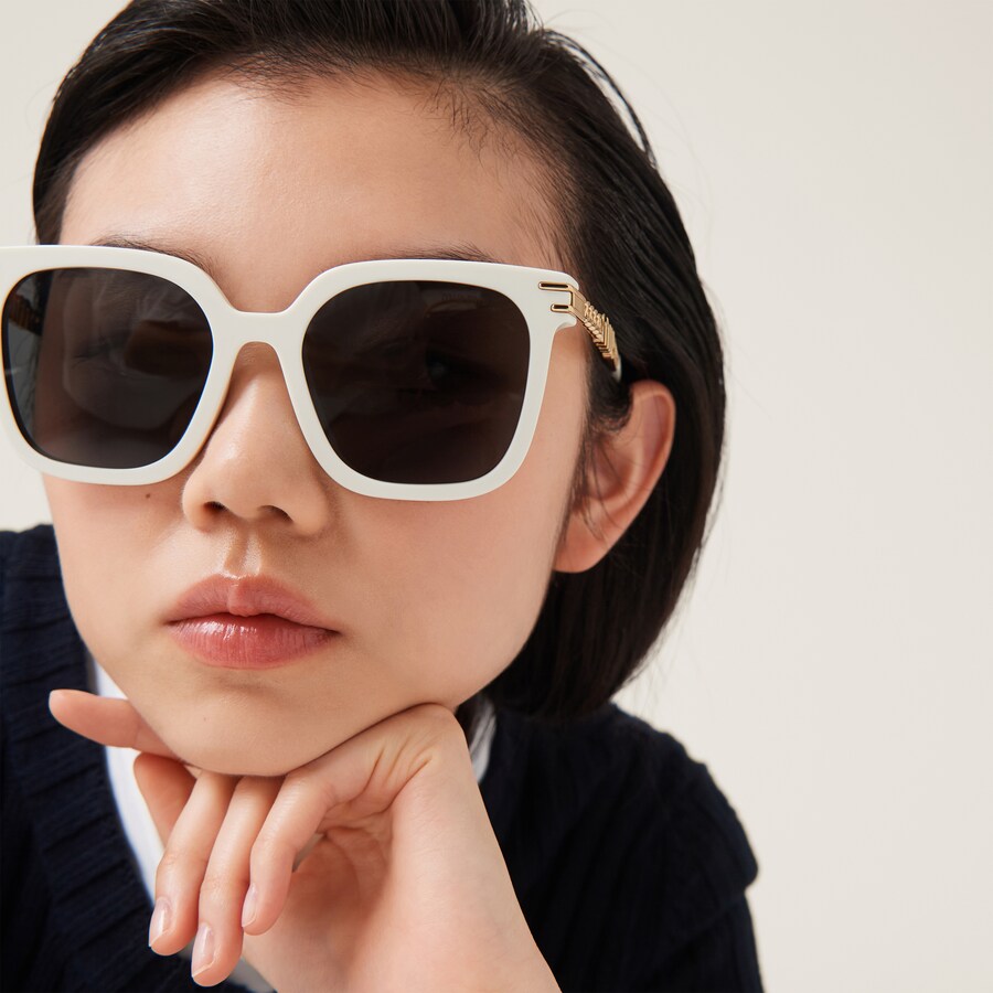 Designer Sonnenbrillen F r Damen Miu Miu designer-sonnenbrillen-f-r-damen-miu-miu