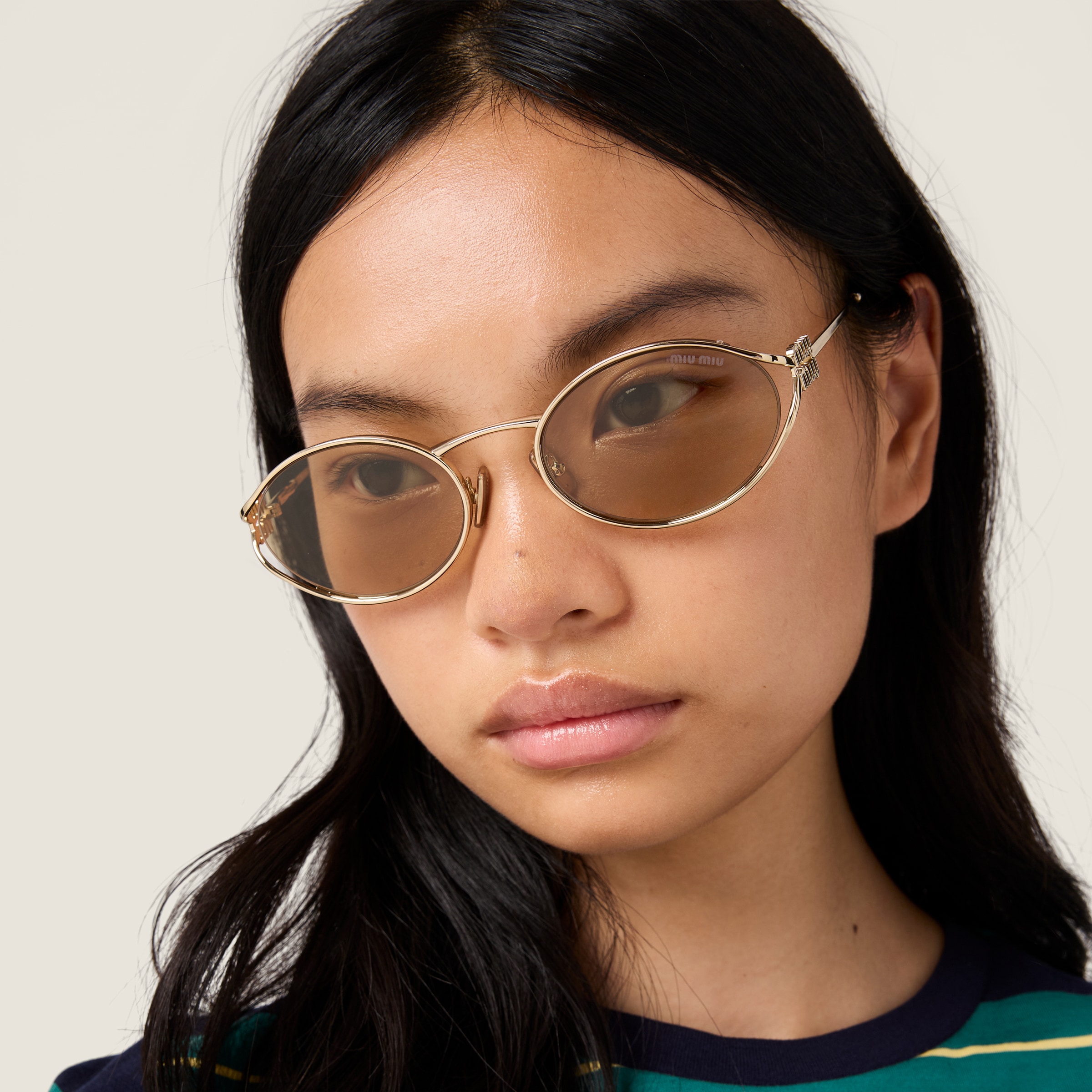 Camomile Lenses Miu Miu Logo Sunglasses | Miu Miu
