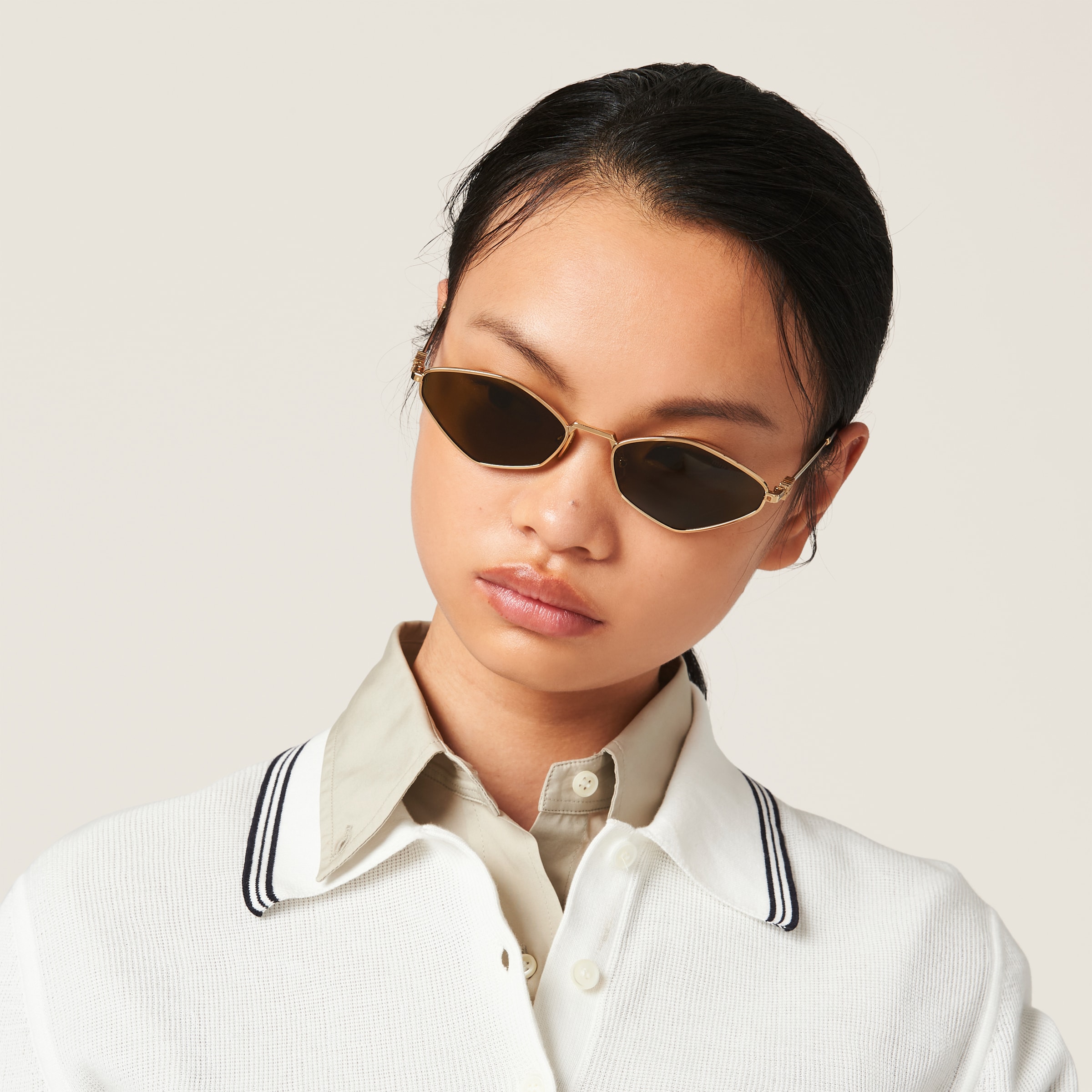 Loden Green Lenses Miu Regard Sunglasses | Miu Miu