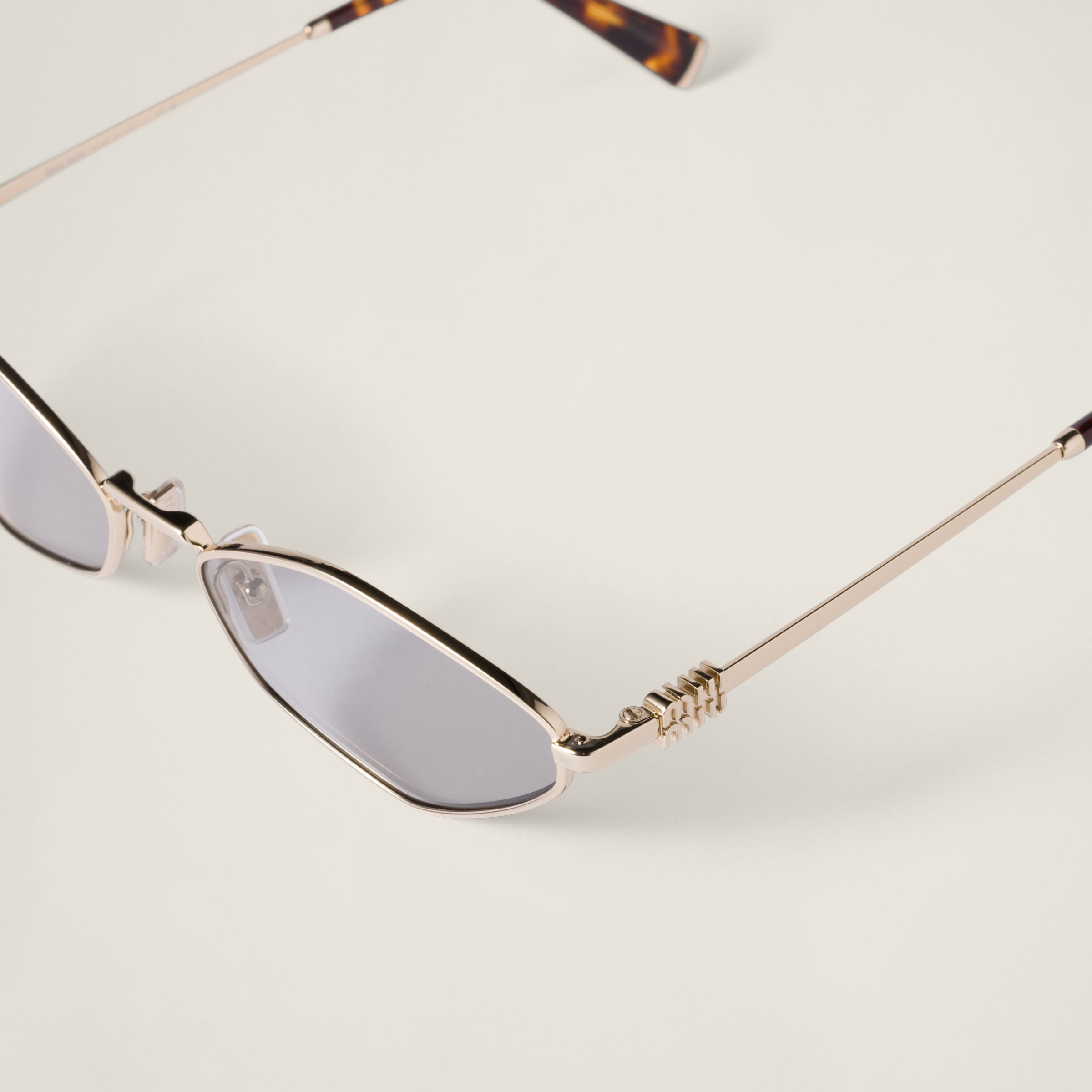 Light Gray Lenses Miu Miu Logo Sunglasses | Miu Miu Light Gray Lenses Miu Miu Logo Sunglasses | Miu Miu