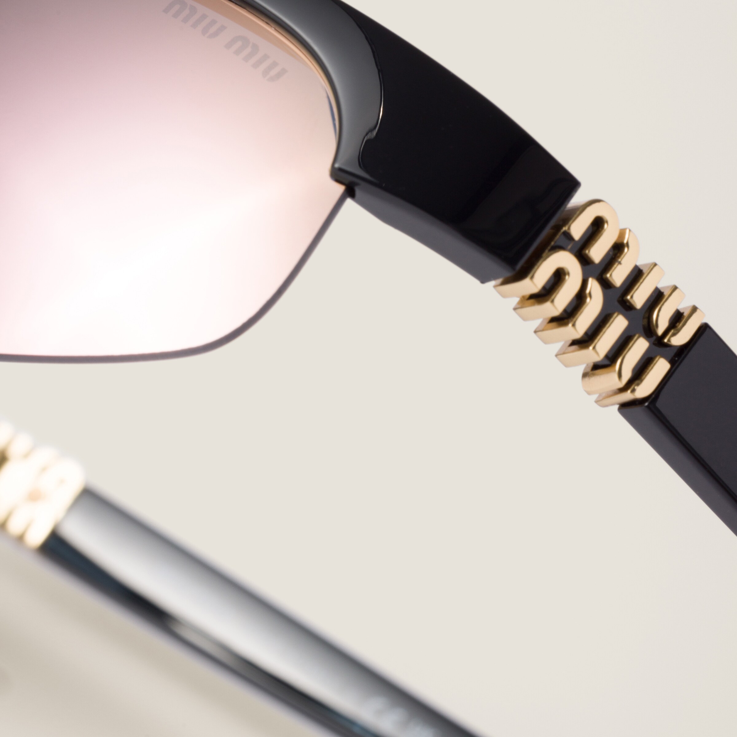 Miu Miu Runway Sunglasses In Mirrored Mauve Lenses