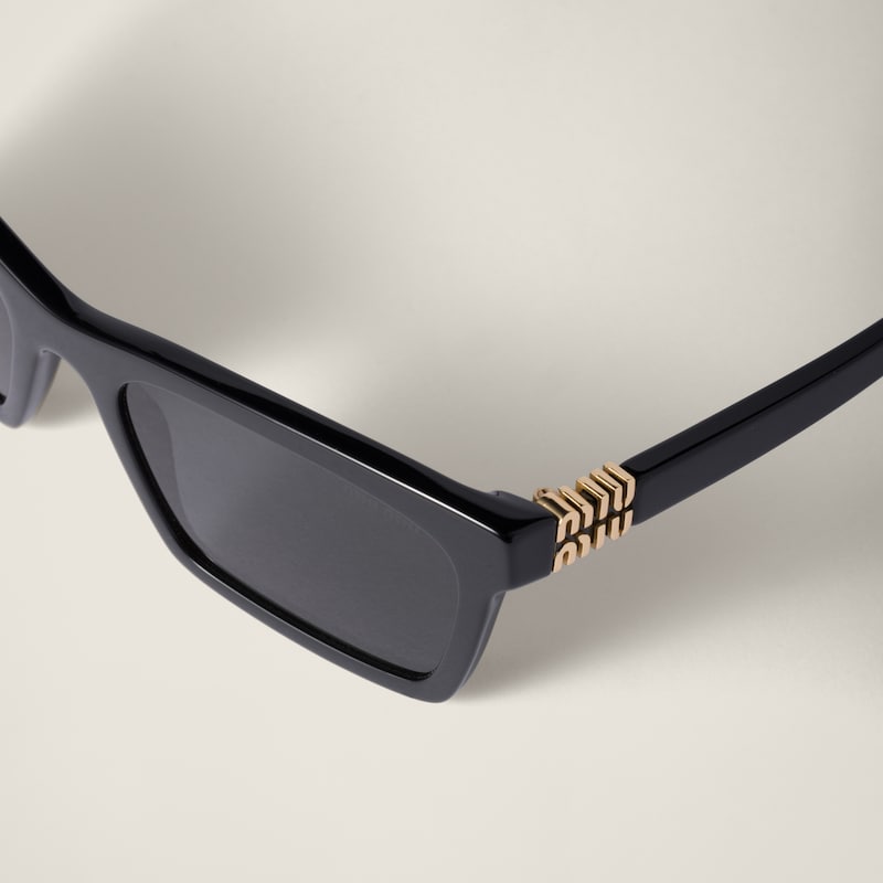 Miu Miu 徽标太阳镜