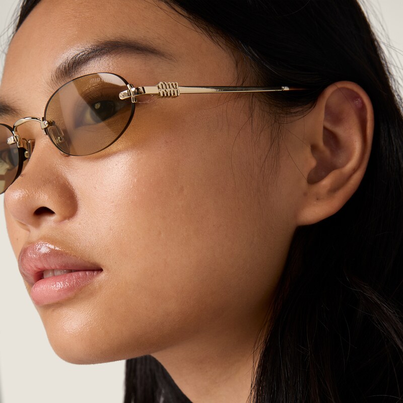 미우미우 로고 선글라스