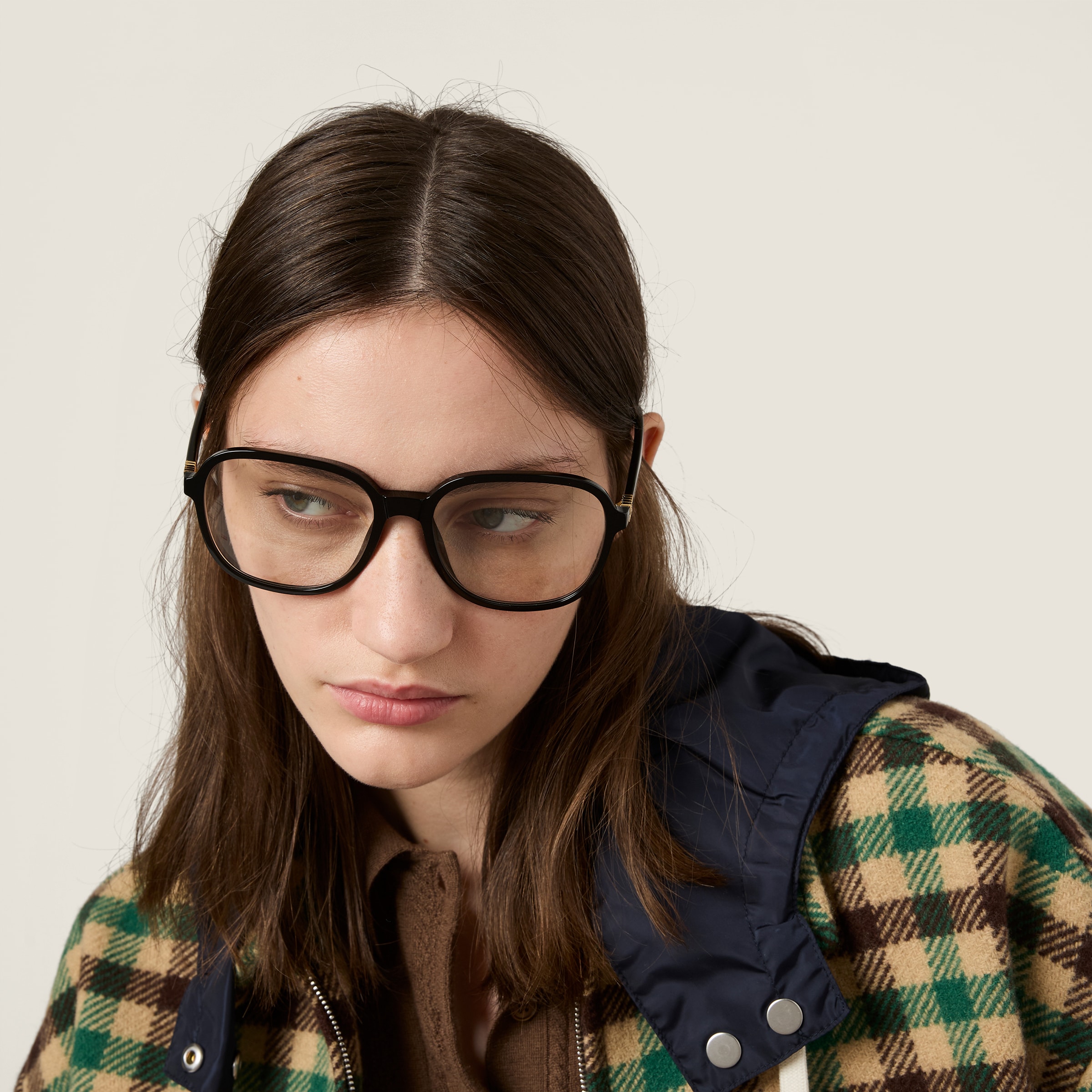 Miu Miu Miu Regard Sunglasses In Black