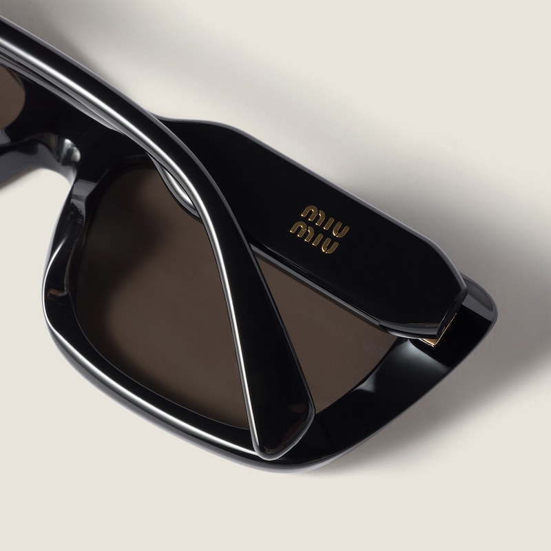 Gafas de sol de la colección Miu Miu Eyewear