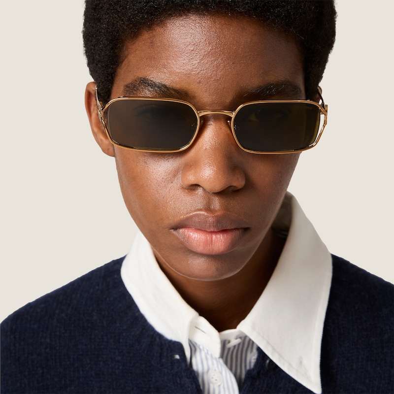 Miu Logo sunglasses