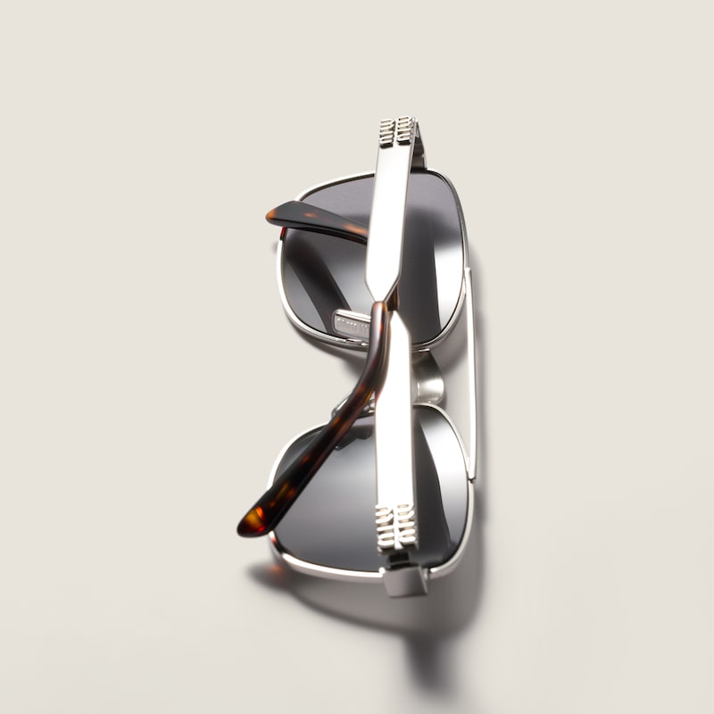 Gafas de sol de la colección Miu Miu Eyewear