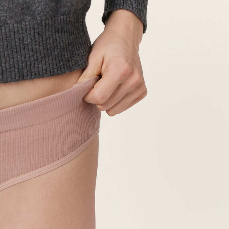 シームレス パンティー